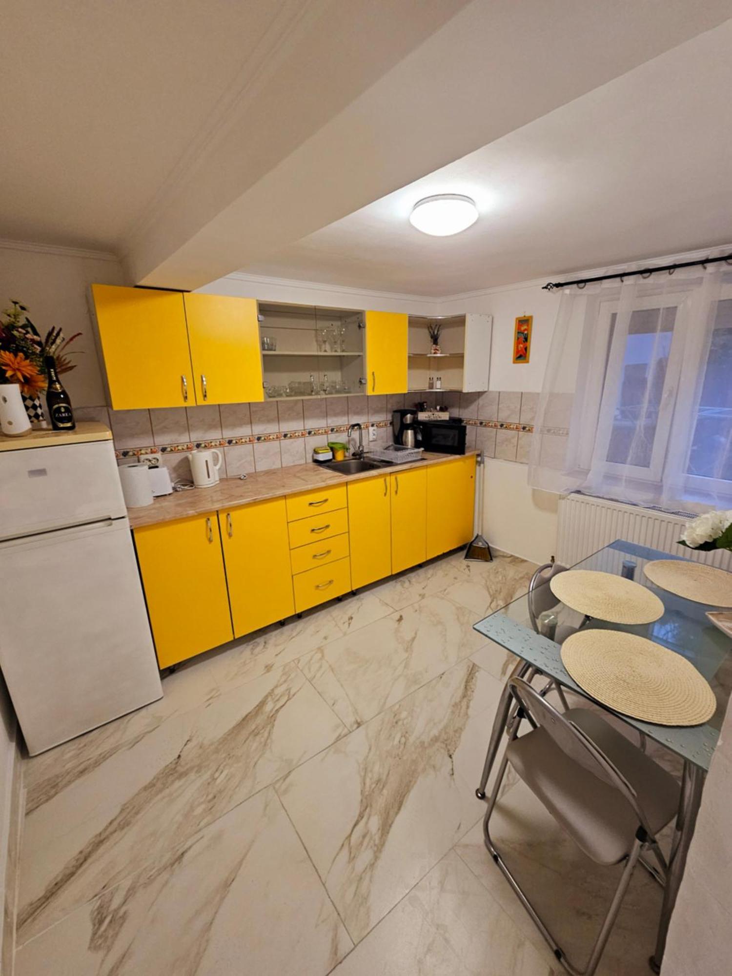 Cazare Apartamente Iris Беїле-Фелікс Екстер'єр фото