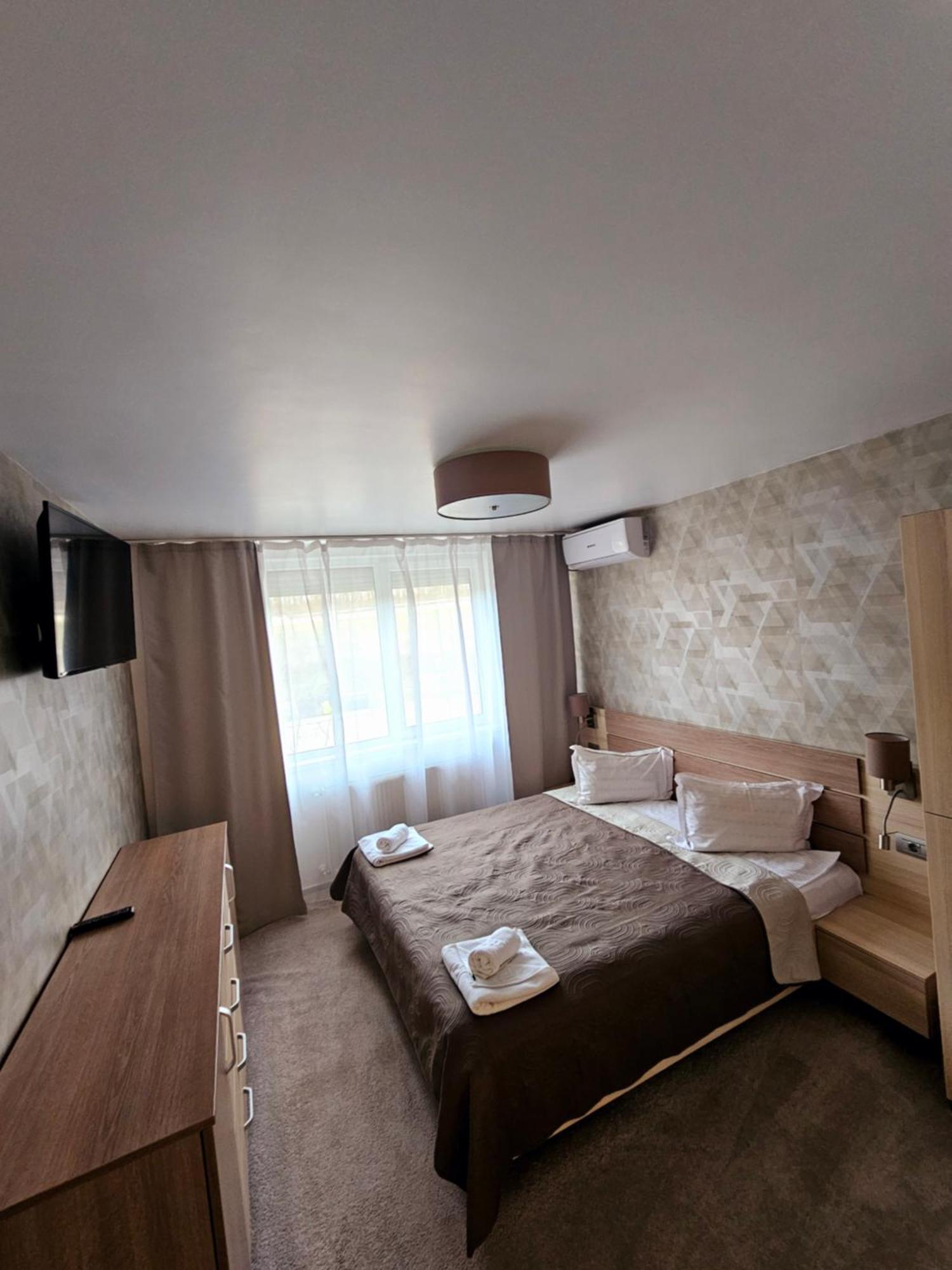 Cazare Apartamente Iris Беїле-Фелікс Екстер'єр фото
