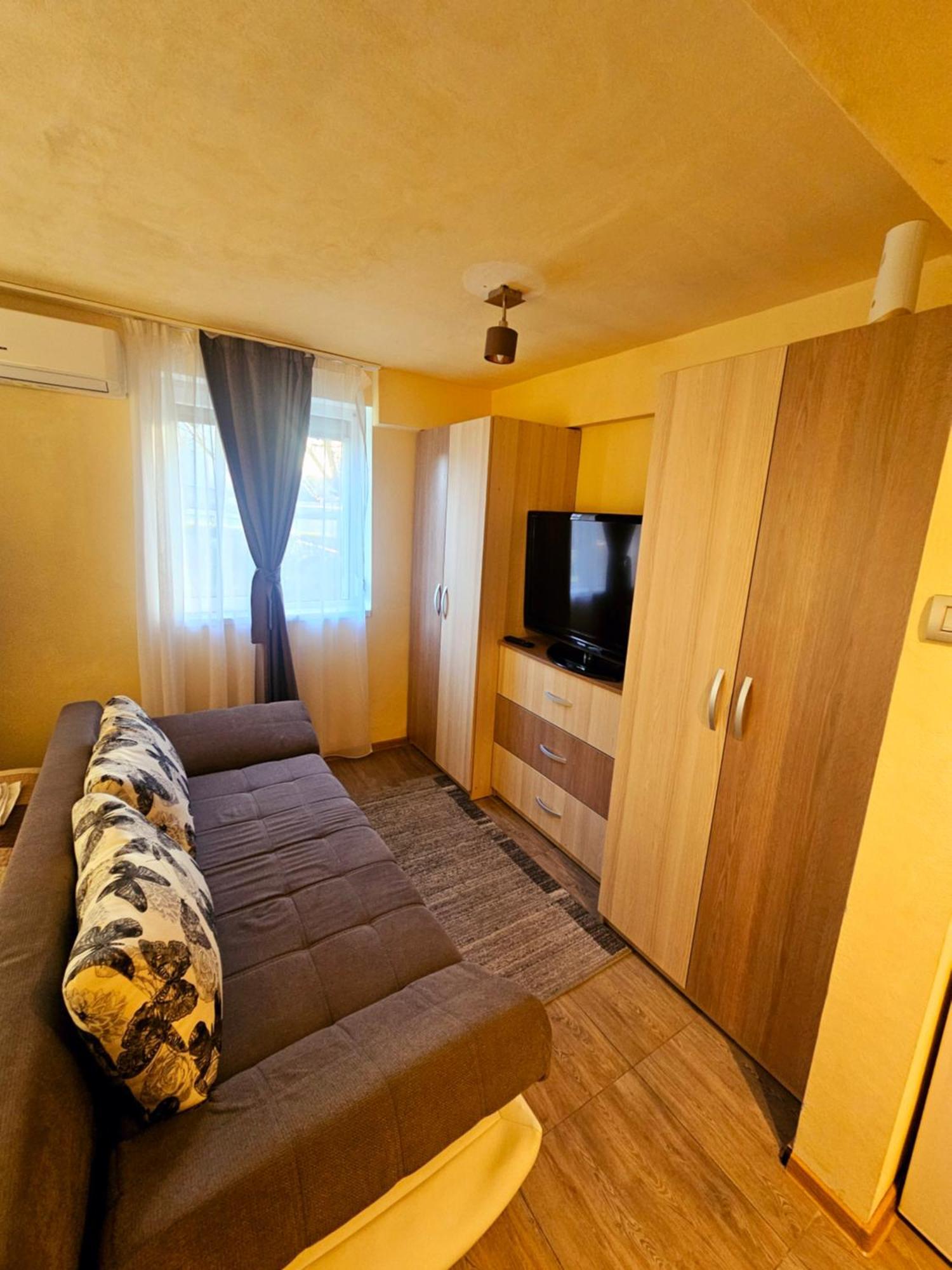 Cazare Apartamente Iris Беїле-Фелікс Екстер'єр фото