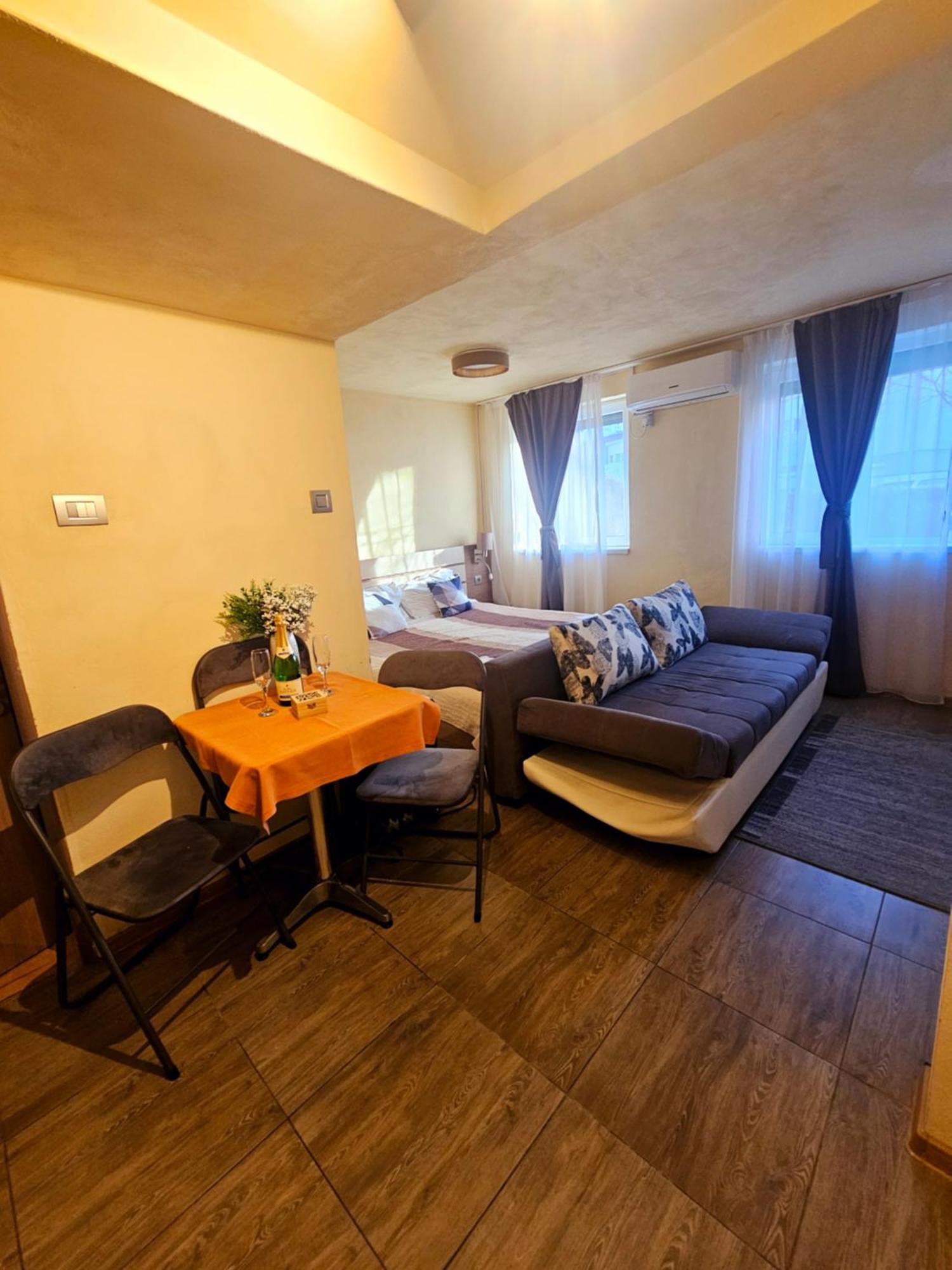 Cazare Apartamente Iris Беїле-Фелікс Екстер'єр фото